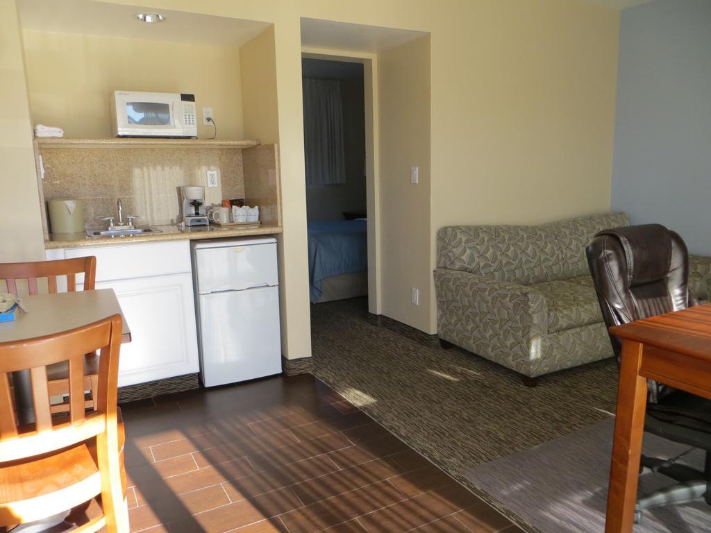 Coronet Motel 2*